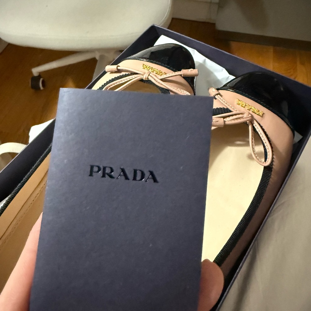 Prada Women's Ballet Flats 38 - Picture 5 of 5